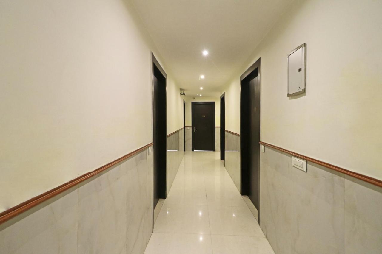 Hotel Paragon Suites New Delhi Exterior foto