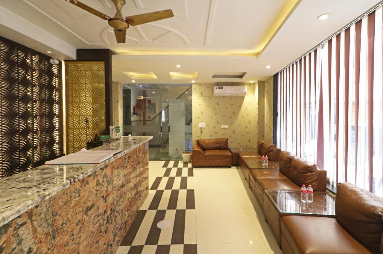 Hotel Paragon Suites New Delhi Exterior foto