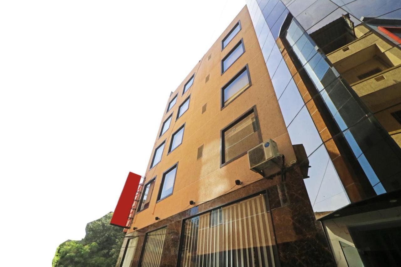 Hotel Paragon Suites New Delhi Exterior foto