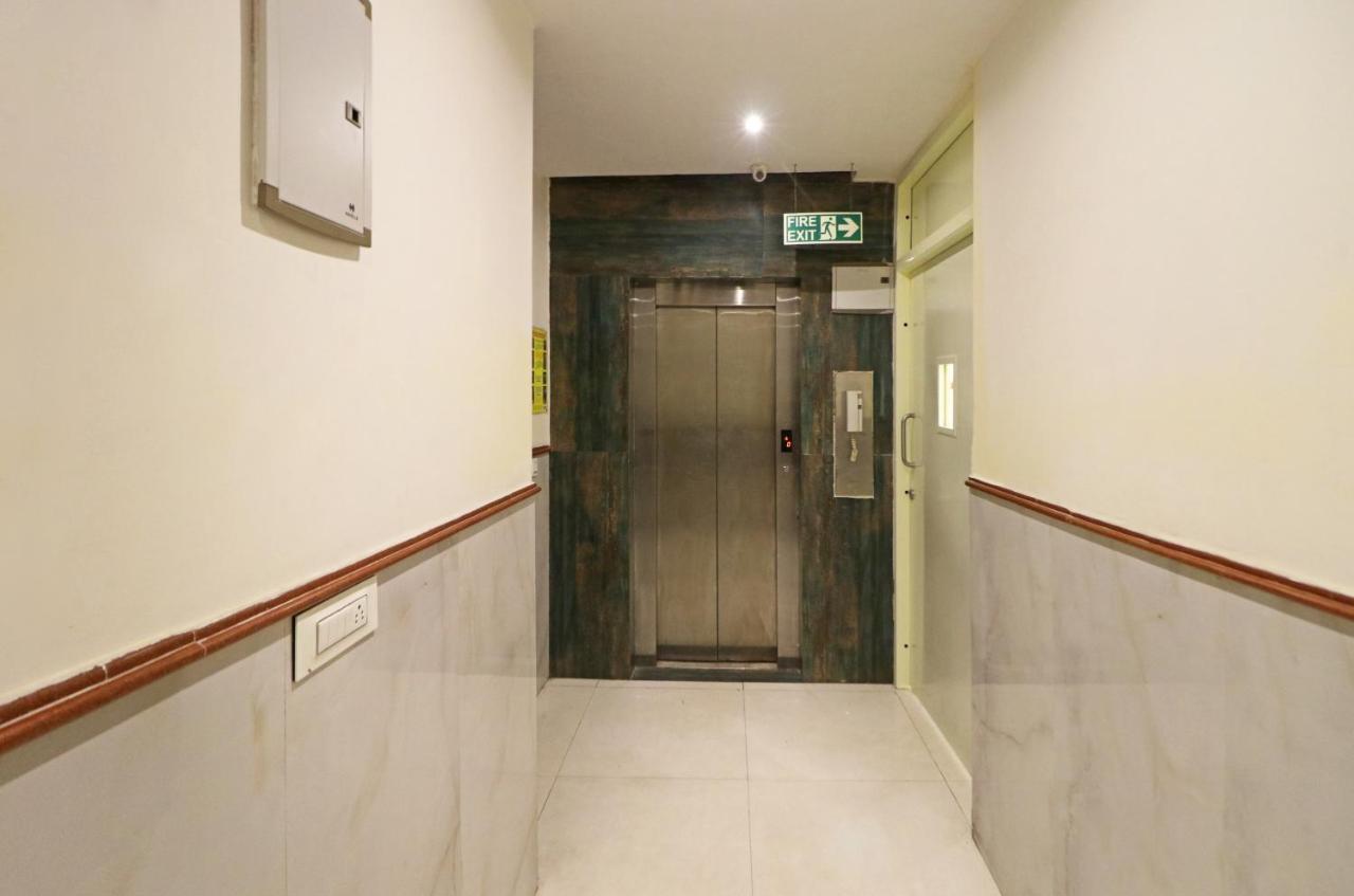 Hotel Paragon Suites New Delhi Exterior foto