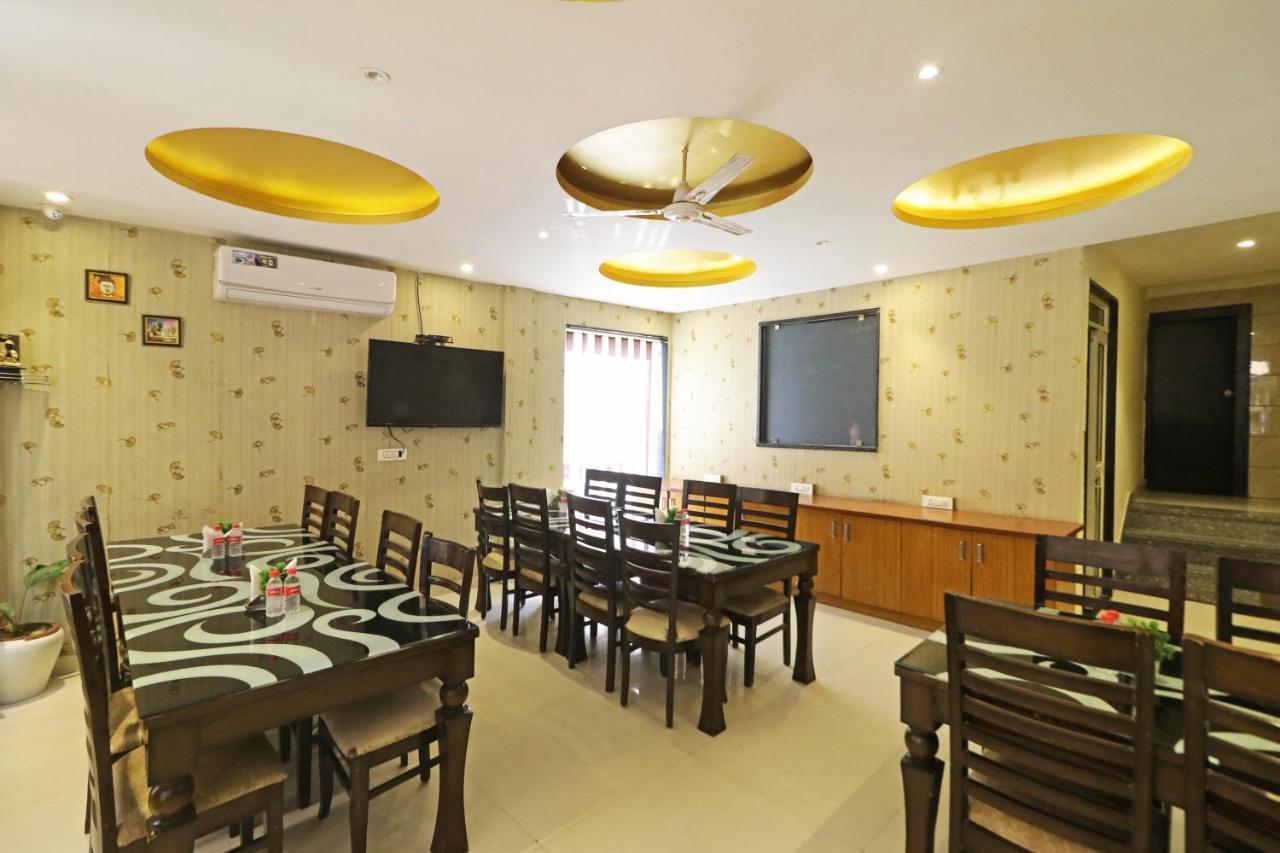 Hotel Paragon Suites New Delhi Exterior foto