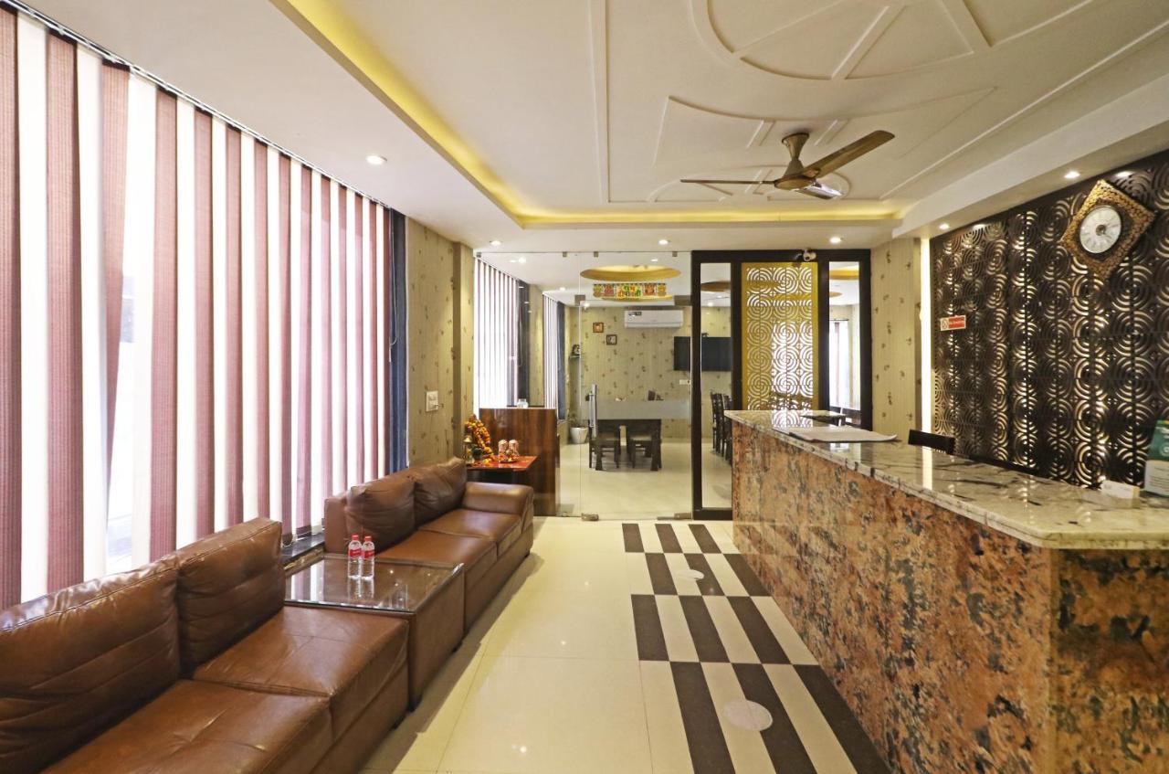 Hotel Paragon Suites New Delhi Exterior foto