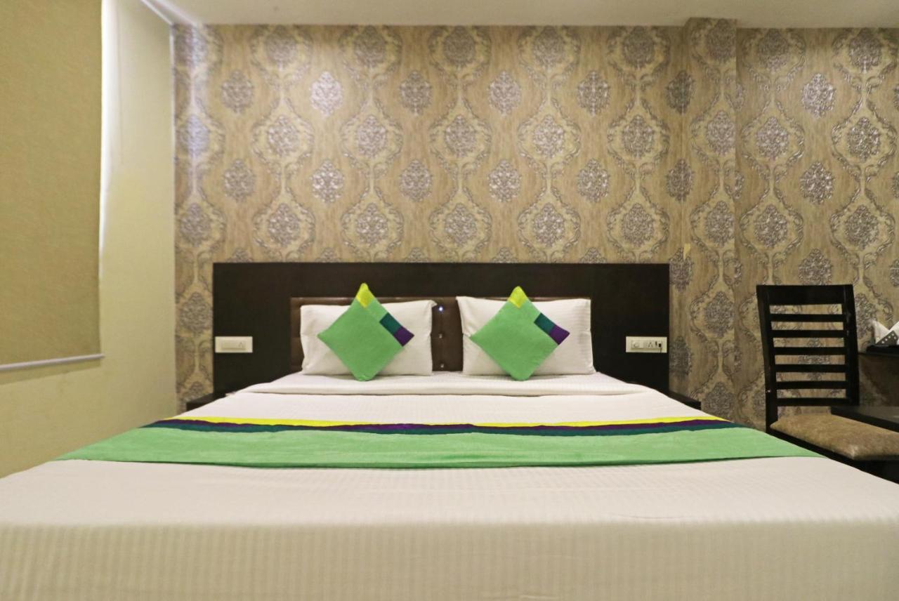 Hotel Paragon Suites New Delhi Exterior foto