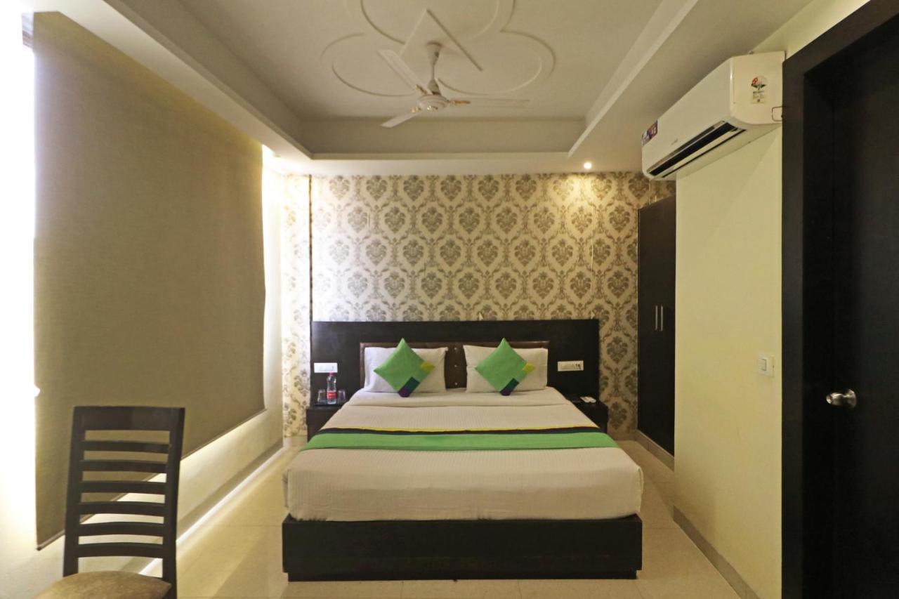 Hotel Paragon Suites New Delhi Exterior foto